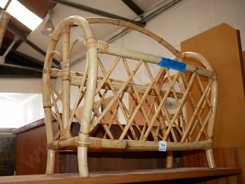 bamboo magazine rack Image 1++