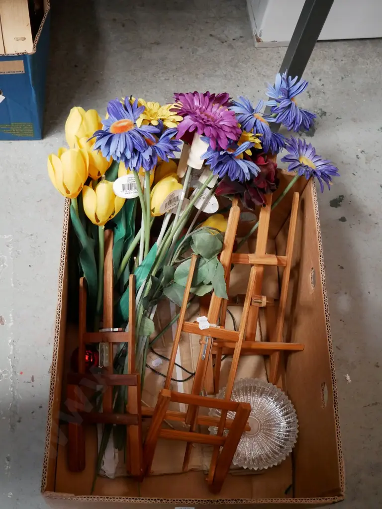 box; faux flowers, small wooden easels, 2 bowls Image 1++