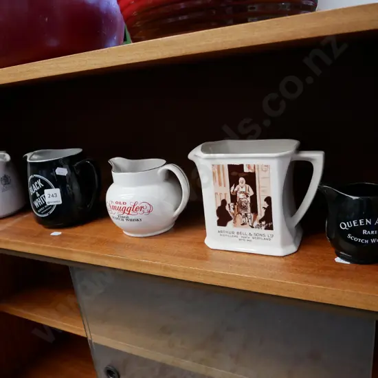 5 whisky jugs