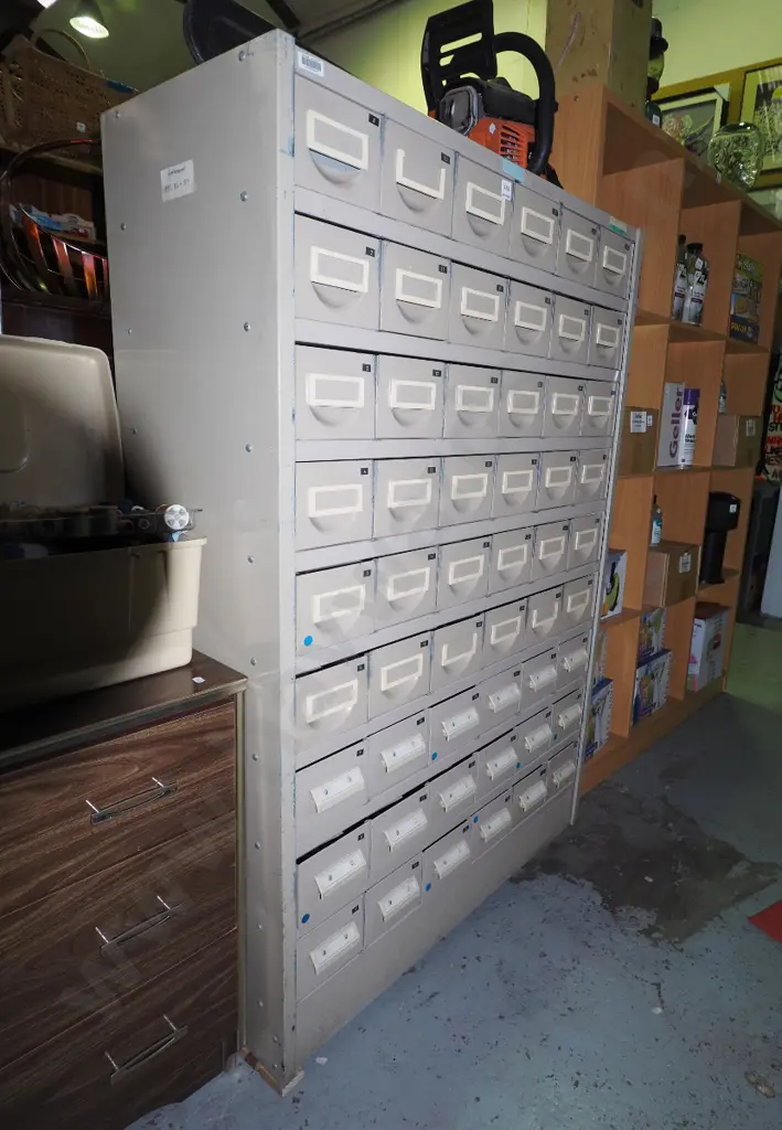 54 drawer filing cabinet, with removable drawers H- 1430, W- 900, 400 Image 1++