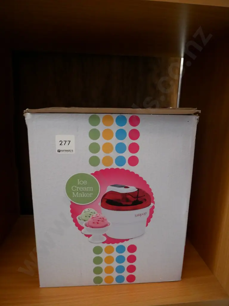 ice cream maker Image 1++