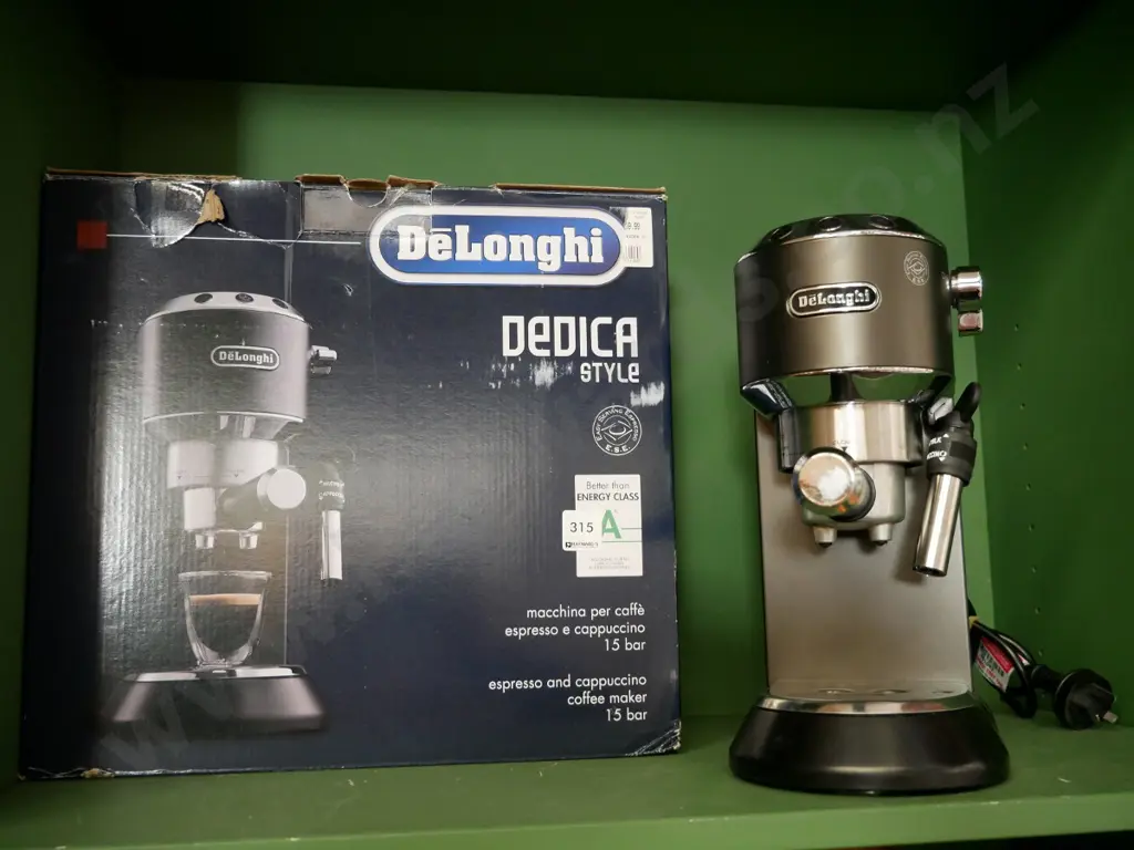 De Longhi espresso maker  Image 1++