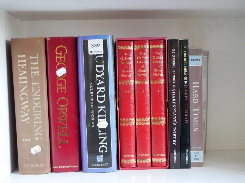 various books Image 1++