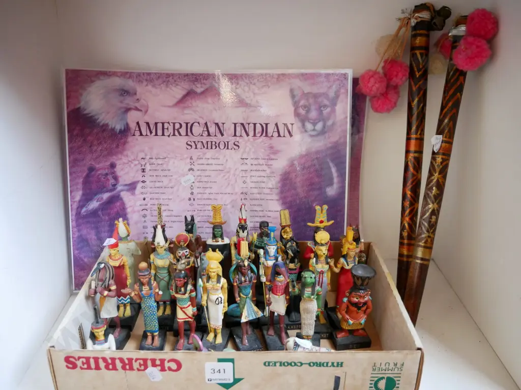 box; various Egyptian figurines, etc Image 1++
