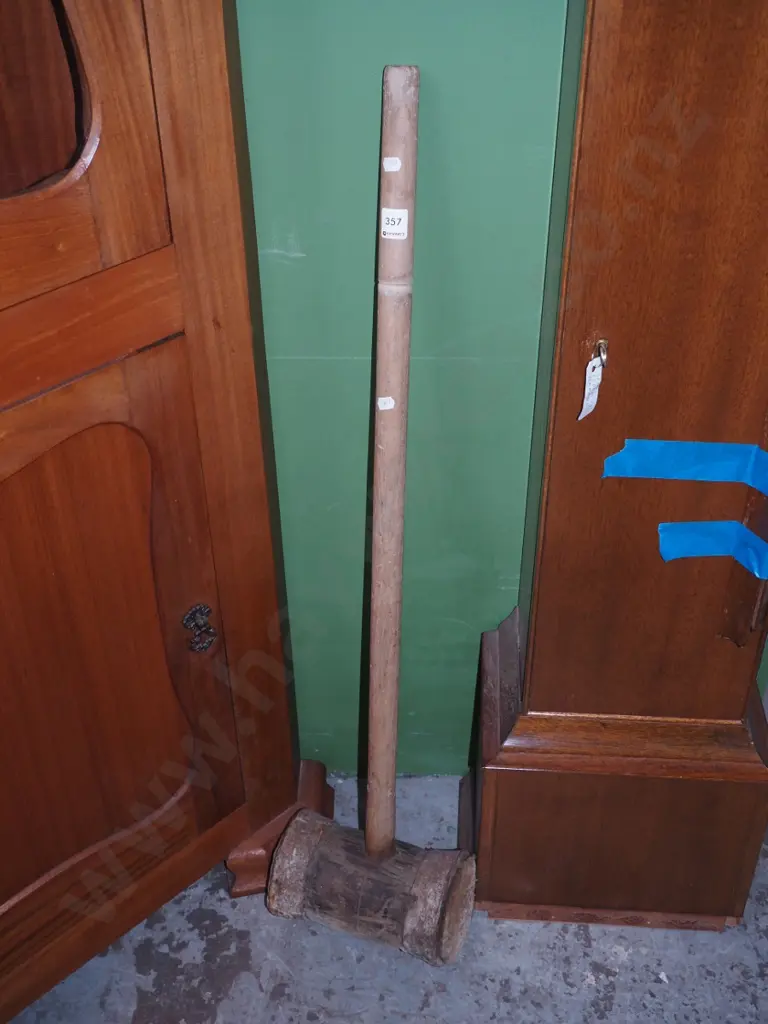 vintage wooden sledgehammer Image 1++