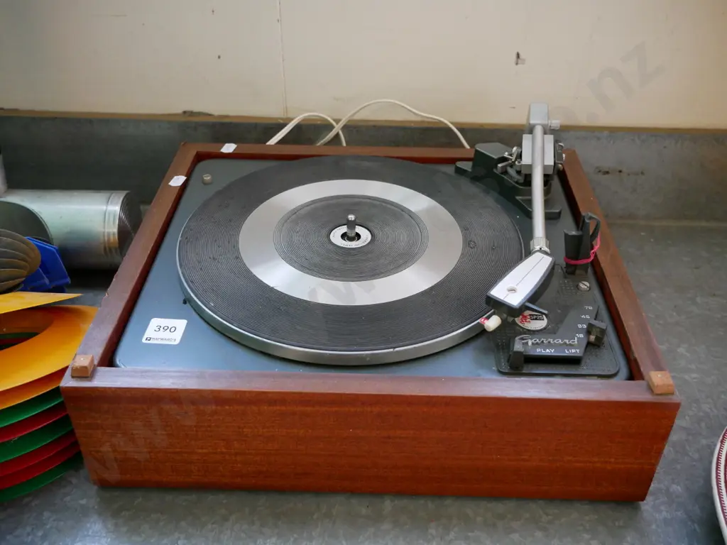 Garrard turntable - untested, no returns Image 1++