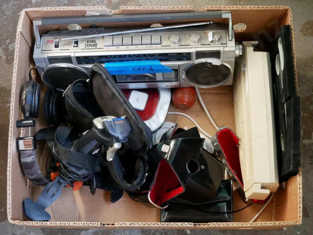 box; radio cassette player, computer joystick, headphones, scissors etc Image 1++