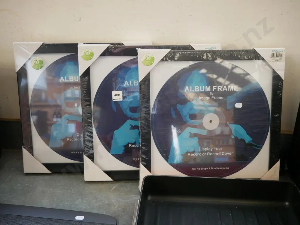 3 record cover photo frames Image 1++