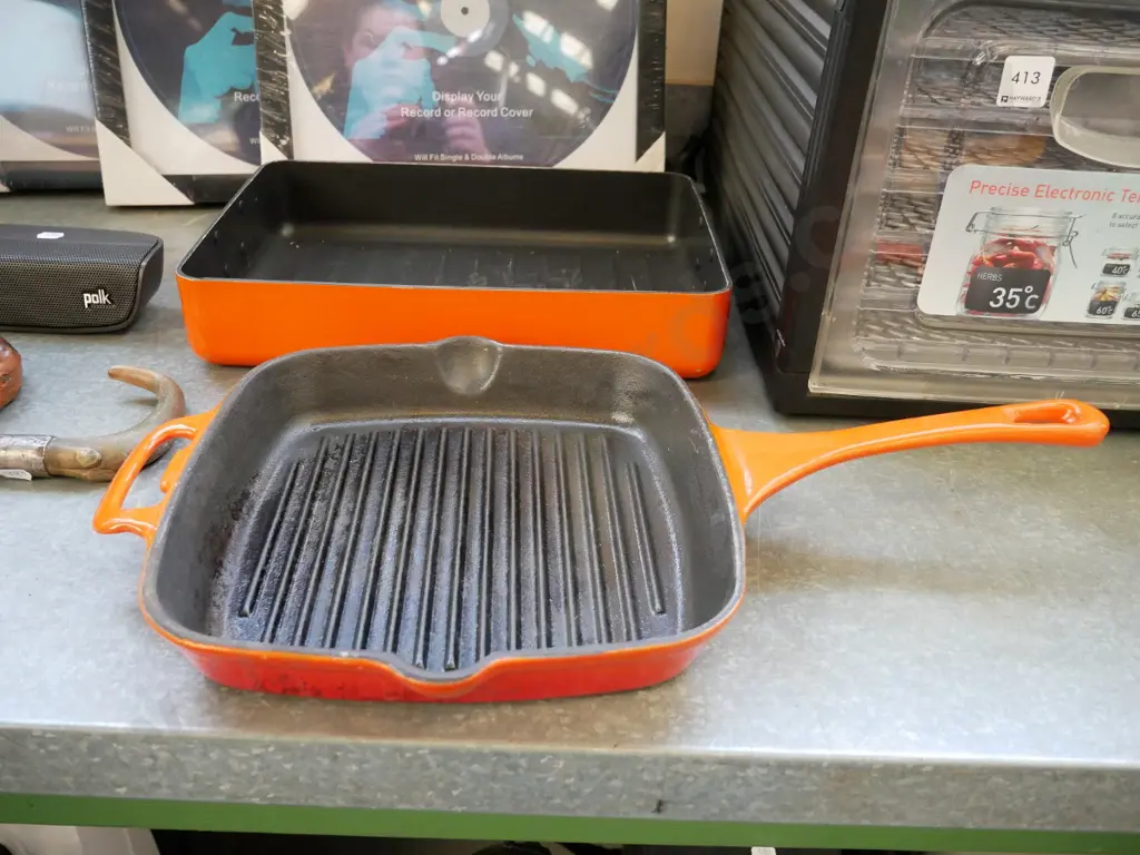 cast iron and enamel skillet and baking dish Image 1++