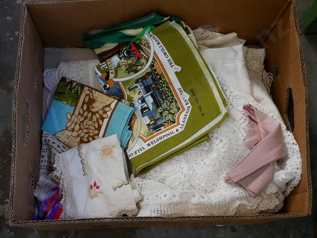 box; tablecloths, tea towels needlework items etc Image 1++