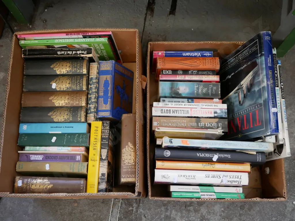 2 boxes of books - red dots Image 1++