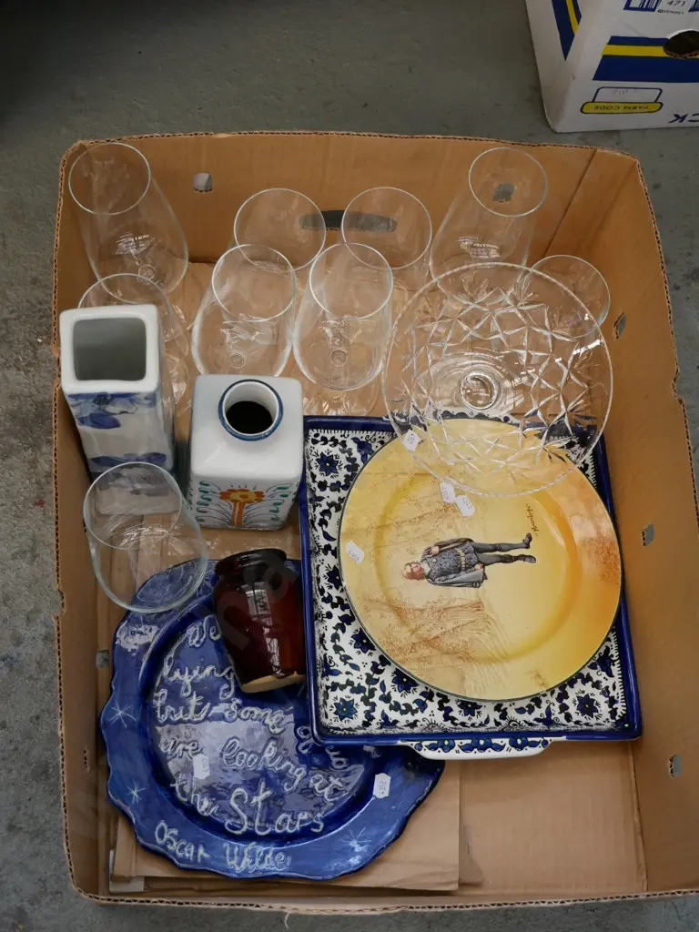 box; wine glasses, serving trays etc Image 1++