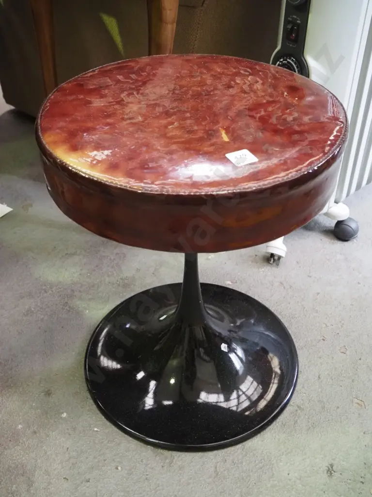 vinyl topped stool - some damage to vinyl H- 450 Image 1++