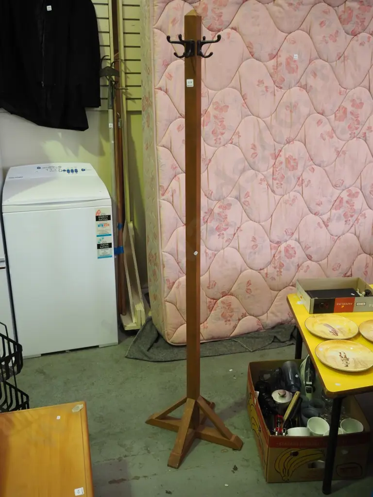 wooden coat stand H - 1750 Image 1++