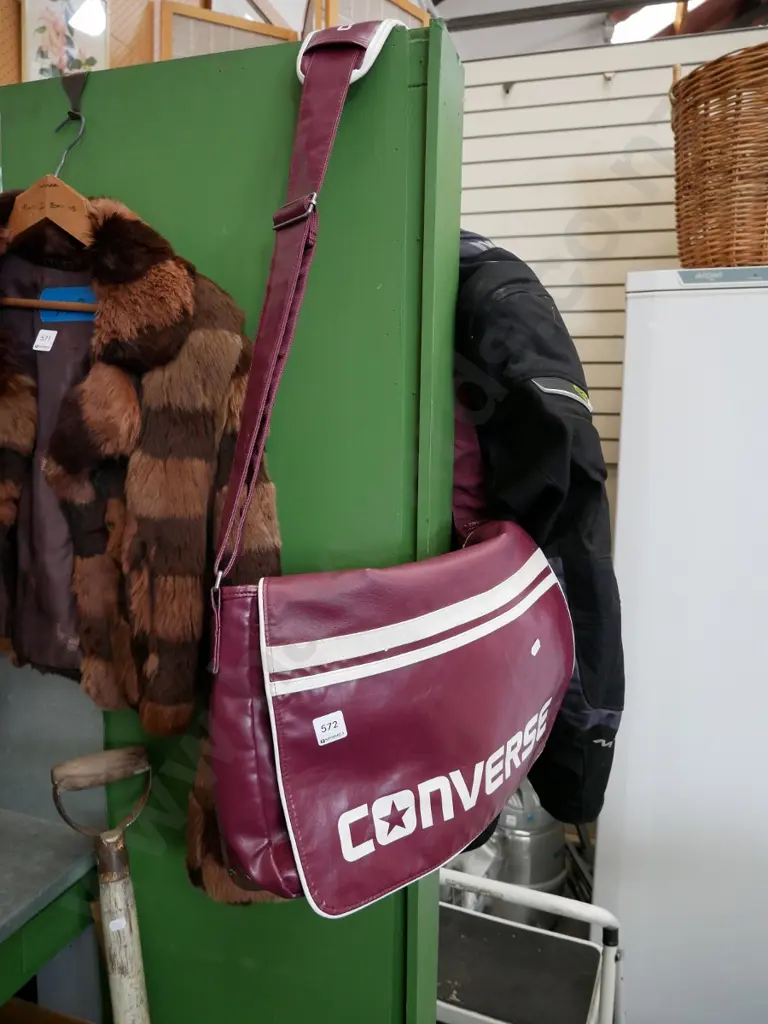 vinyl converse shoulder bag Image 1++