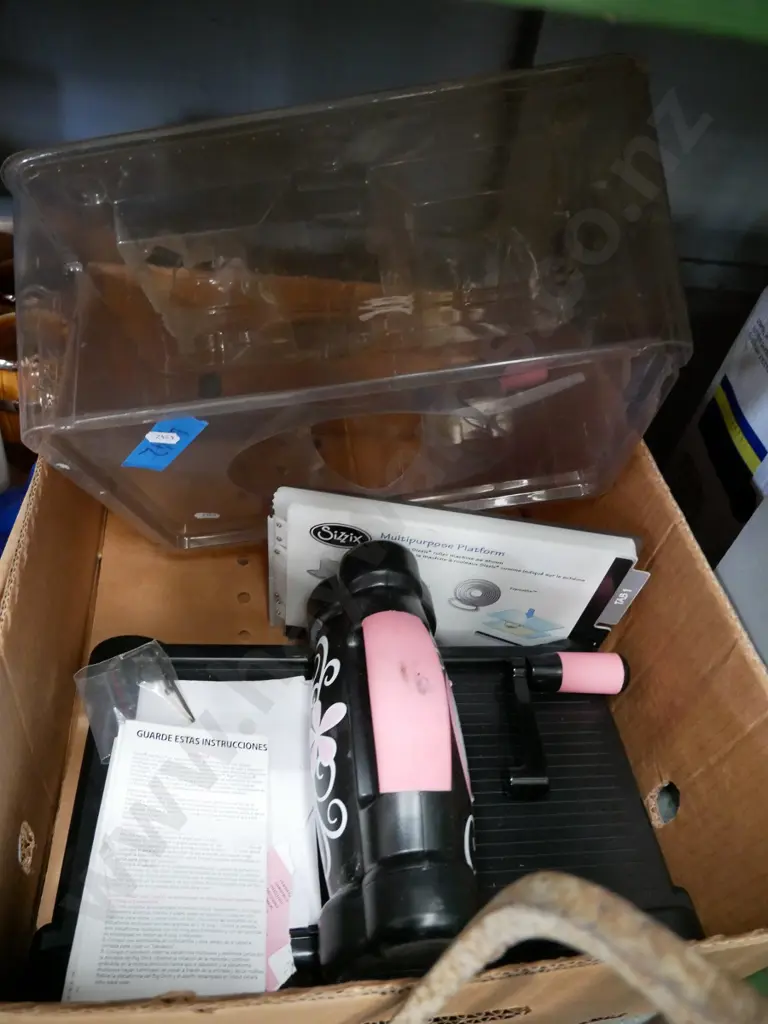 Sizzix crafters embossing machine Image 1++