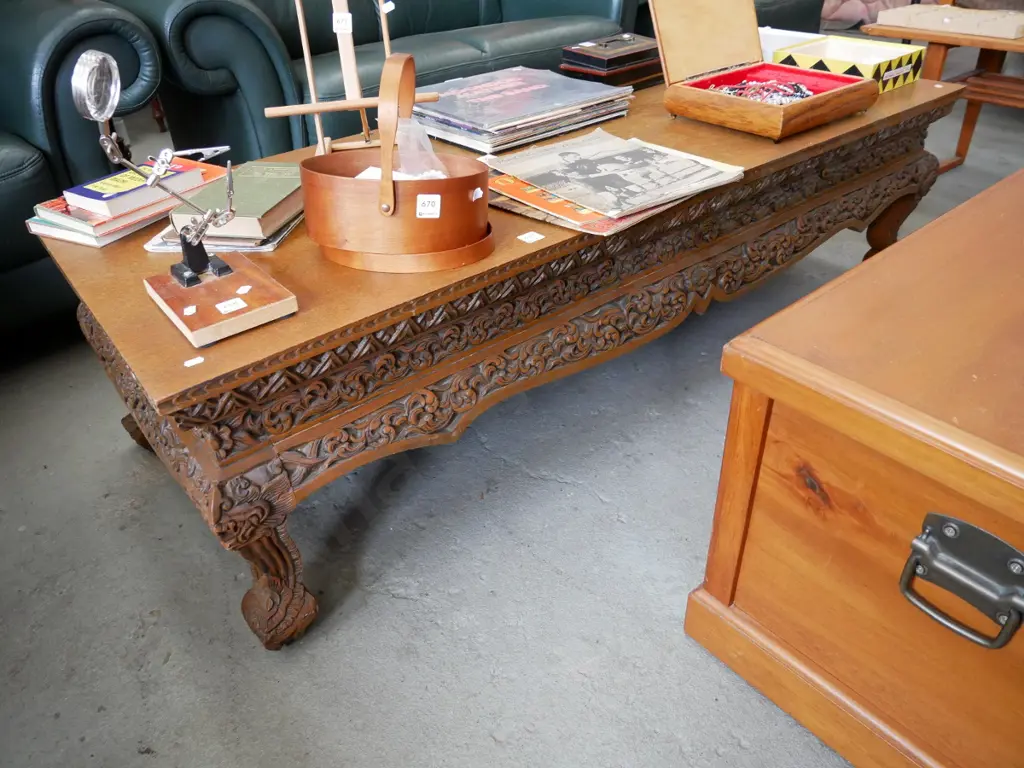 heavily carved cab leg solid wood coffee table, some stains to varnish H- 410, W- 1530, D- 600 Image 1++