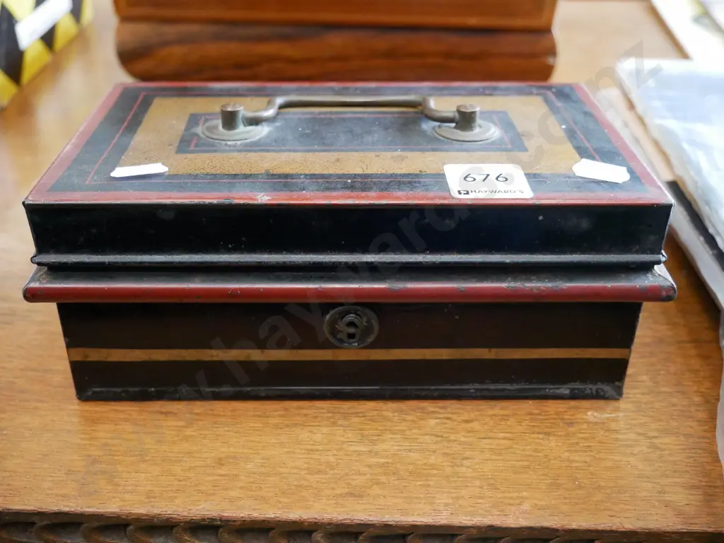 vintage cashbox Image 1++