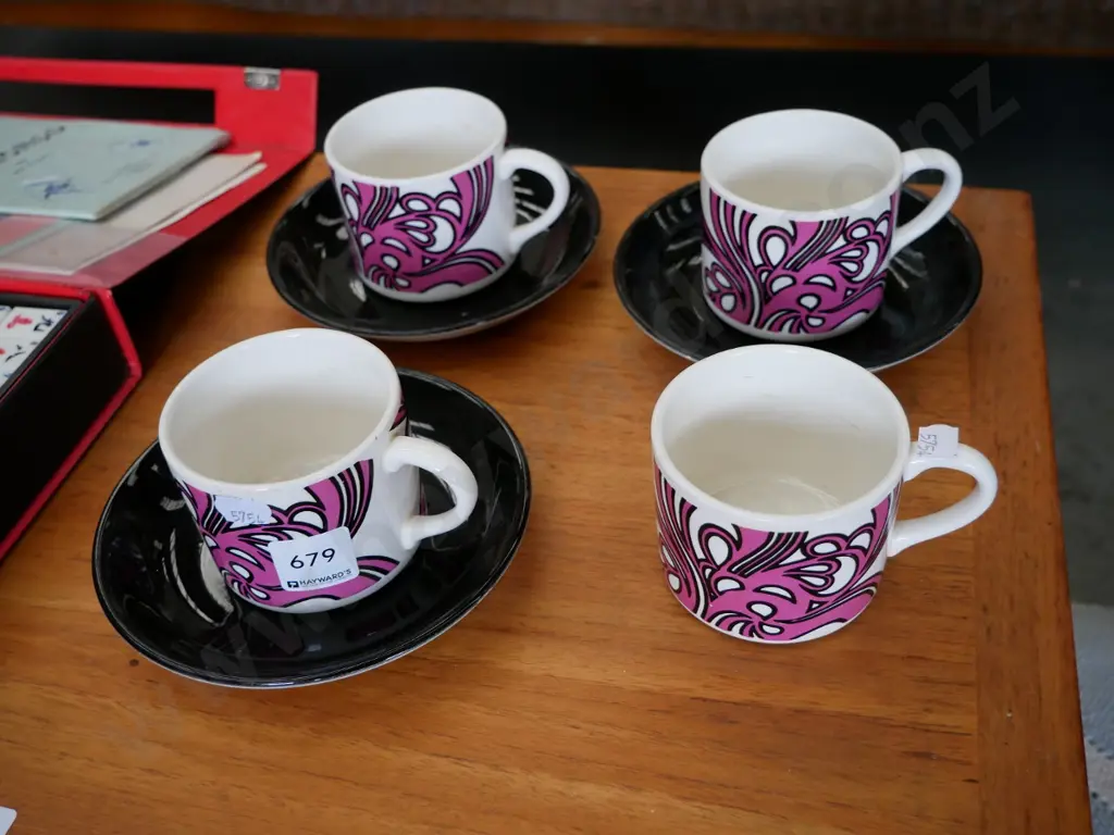 Crown Lynn colour glaze - 4 cups and 3 saucers Image 1++