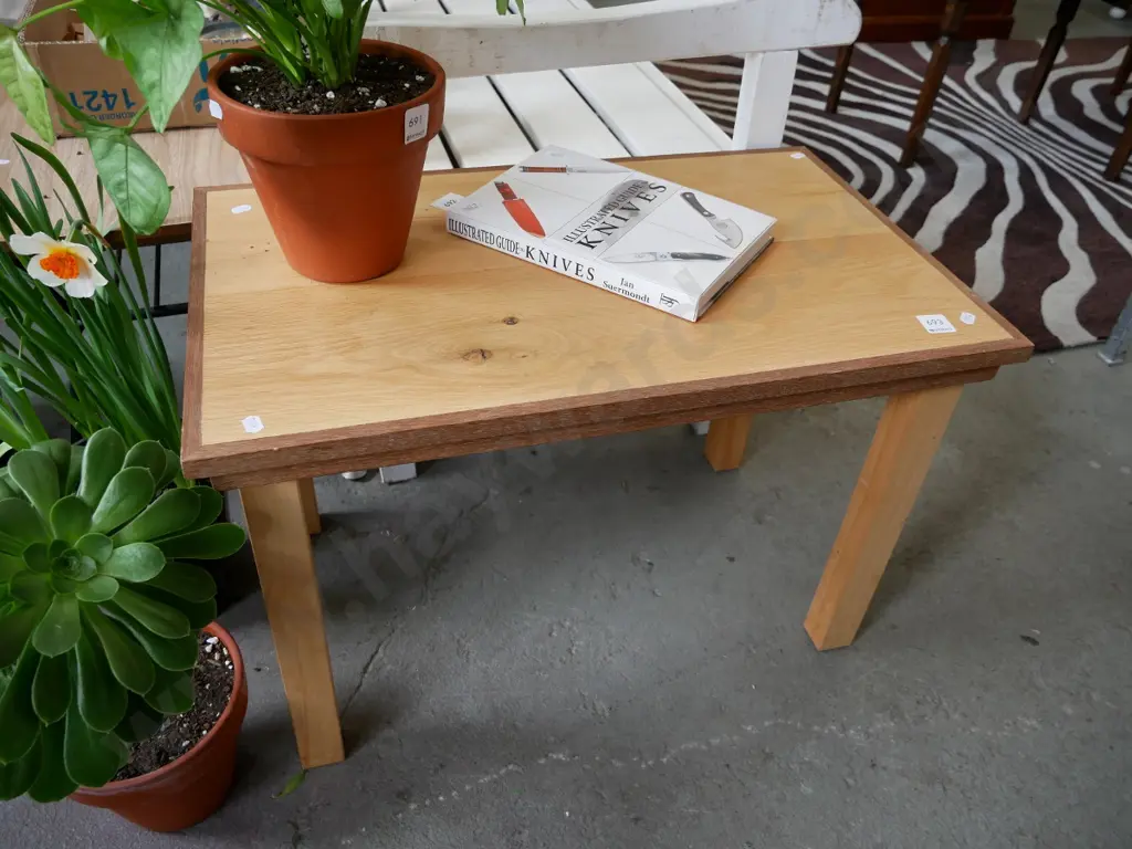mixed timbers end table H- 430, W- 650, D- 400 Image 1++