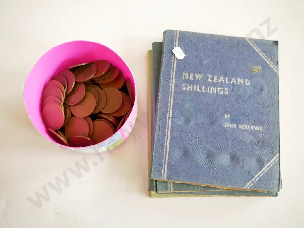 plastic tub of coins and coin albums Image 1++