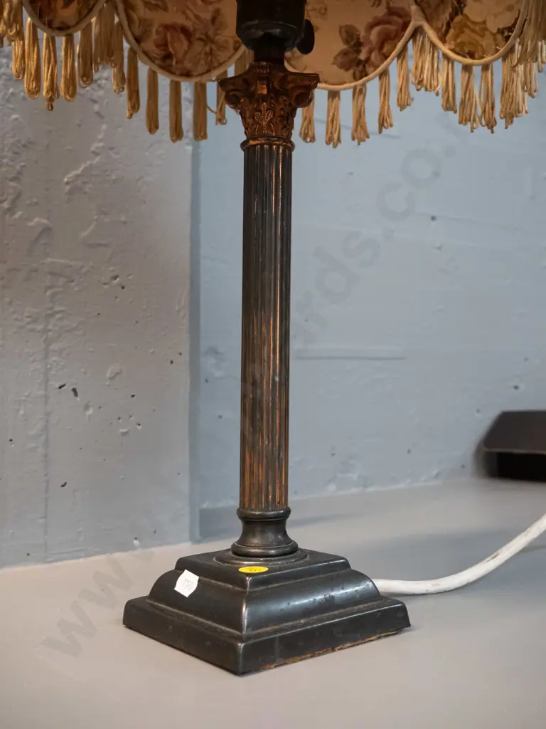 Vintage copper finished classical column shaped table lamp. Image 1++