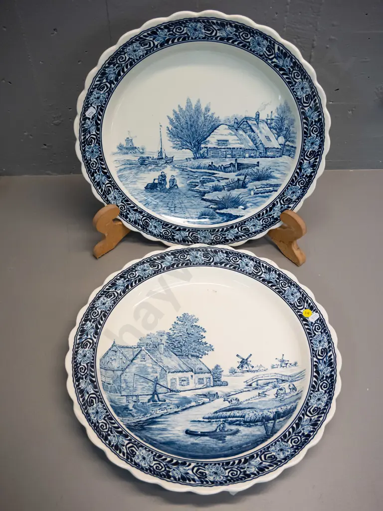 pair of large Japanese Delft style Dutch scene wall chargers D-415 Image 1++