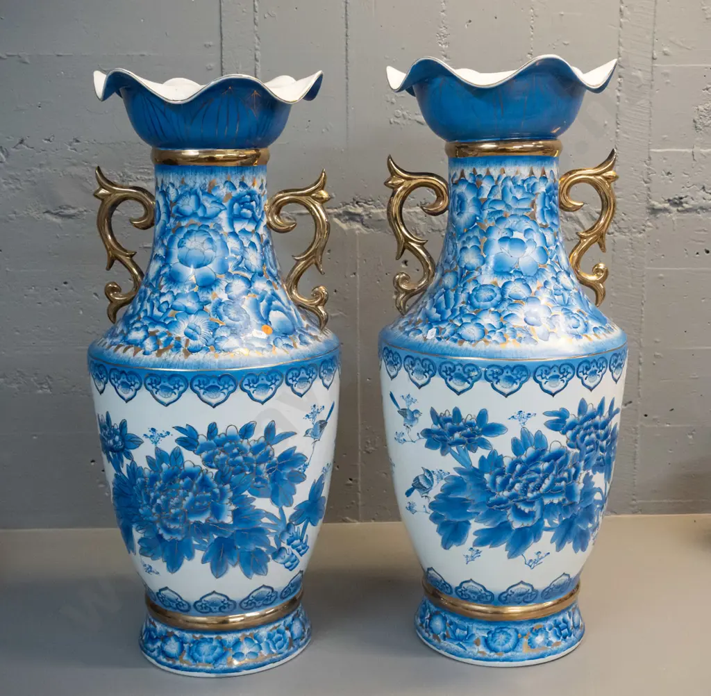 pair of very large Chinese blue & white peony pattern handled floor vases w gilt decoration H-765 D-310 Image 1++
