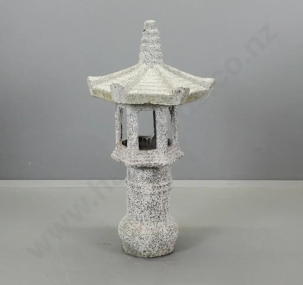 vintage 2-piece earthenware Pagoda shape garden lantern with faux pebbled concrete finish H-1070 W-570 Image 1++
