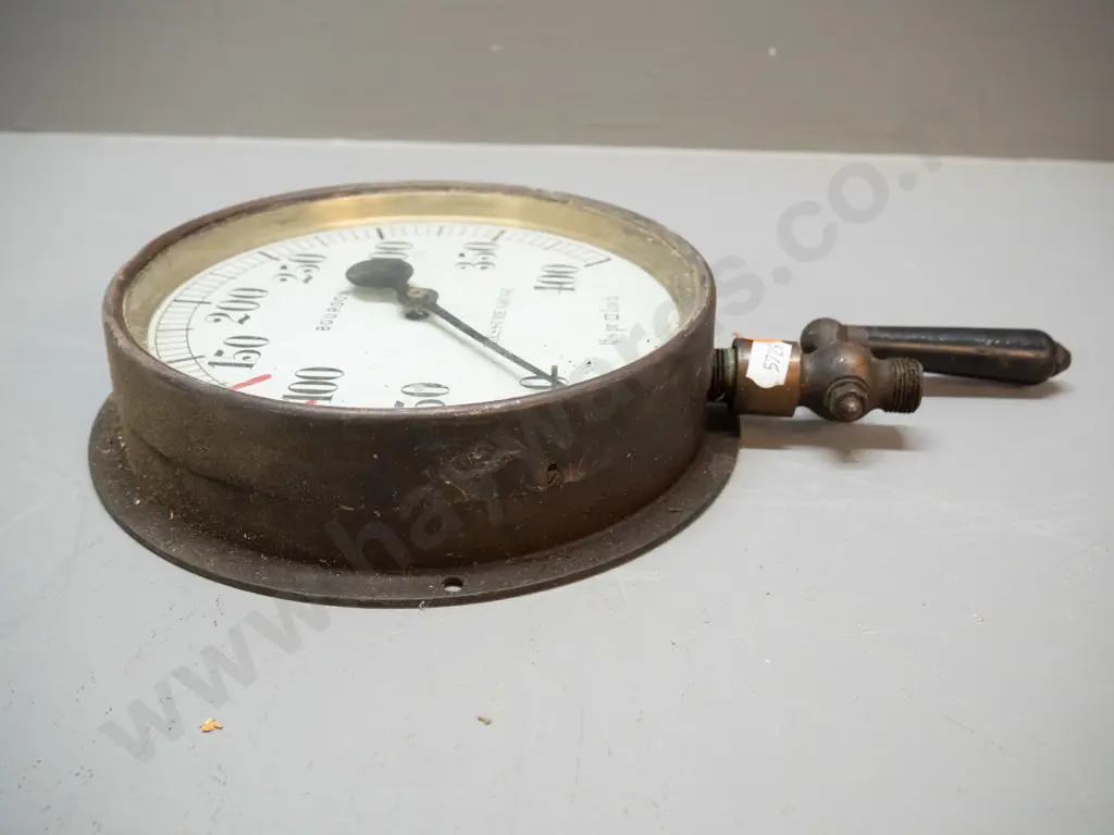 large brass cased pressure gauge - marked Bourdon. D-200 Image 1++