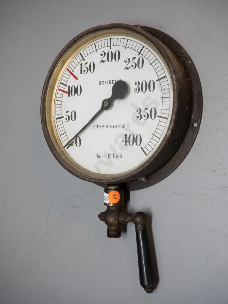 large brass cased pressure gauge - marked Bourdon. D-200 Image 1++