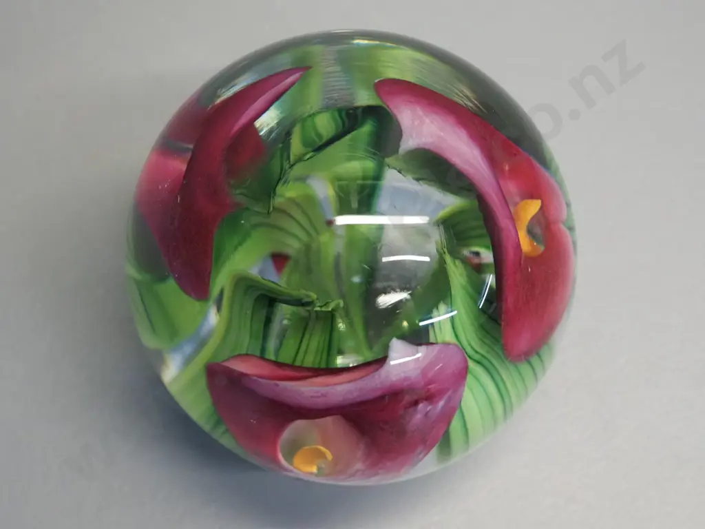 Peter Raos art glass paperweight - red lilies H100 D90 - marked 2008 NZ Image 1++
