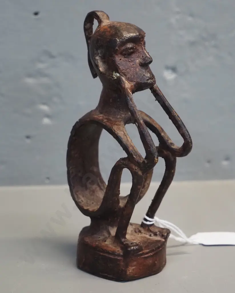 small African bronze sitting figure H-130 Image 1++