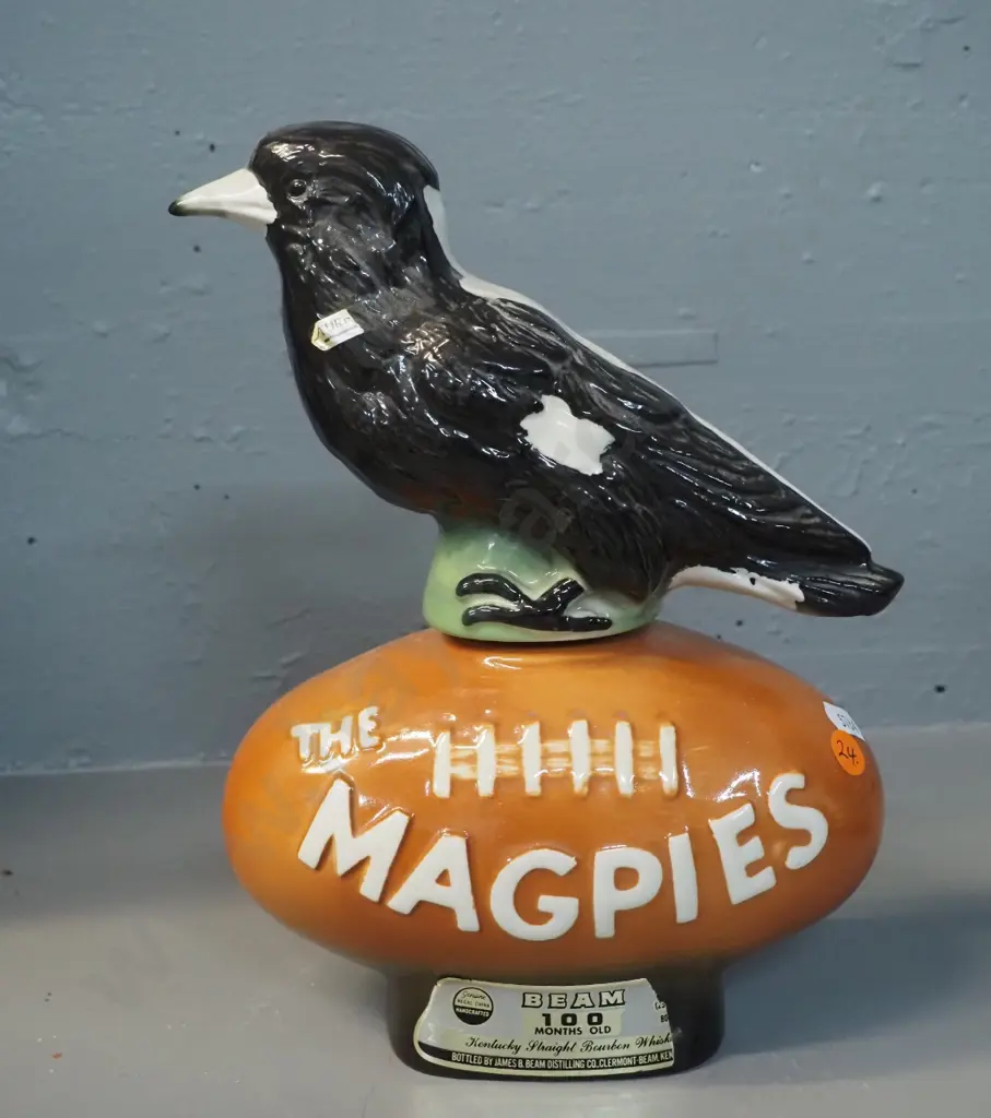Jim Beam Australian Magpies football decanter - with partial contents H-260 W-200 D-100 Image 1++