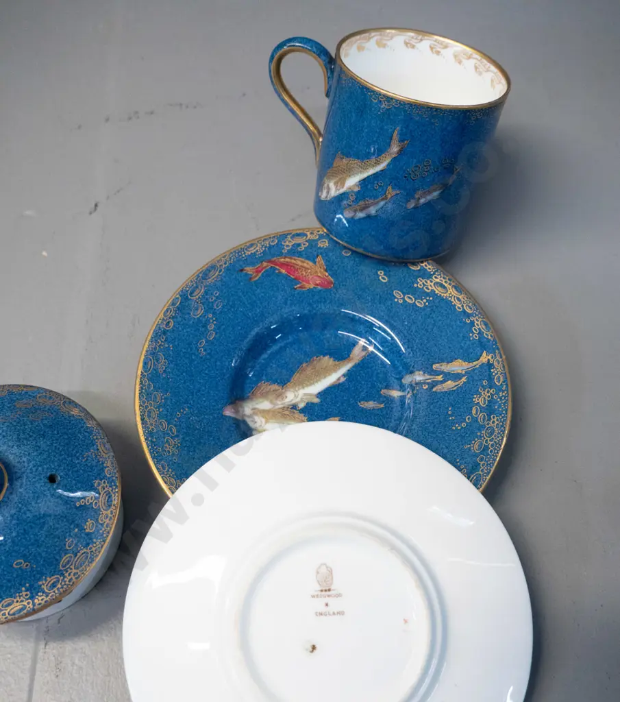 vintage Wedgwood Fairyland lustre Koi pattern coffee pot and 2 coffee cans & saucers - fine hairline crack to lid H-170 Image 1++