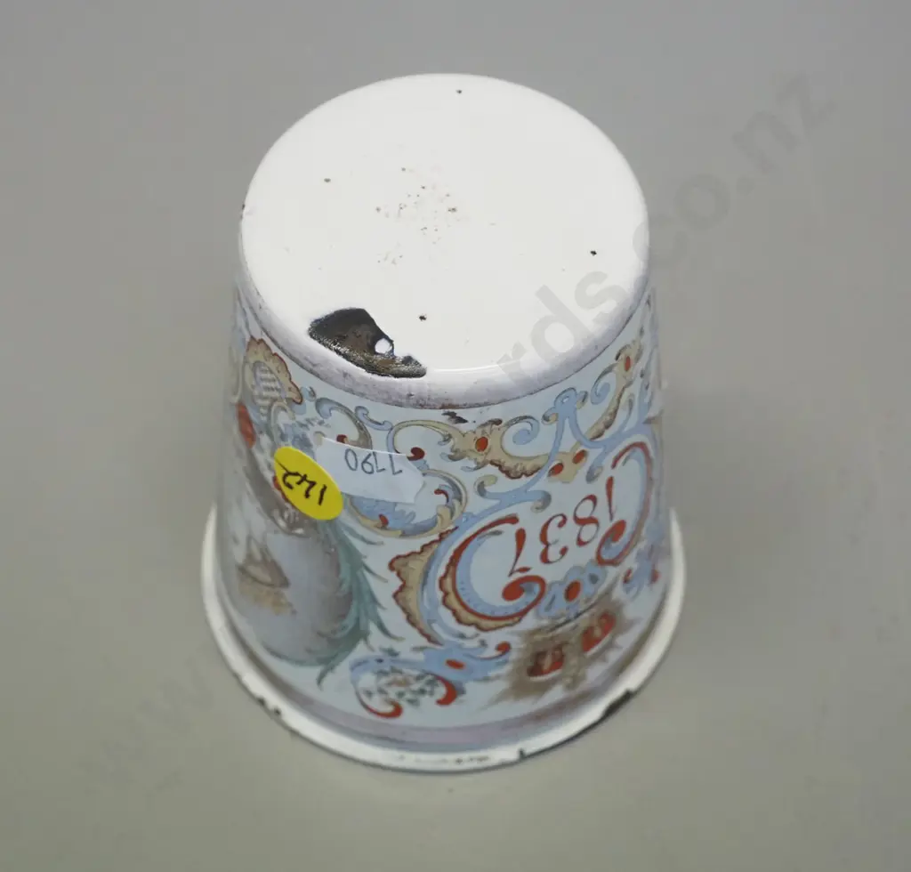 small enamel cup - 1897 Queen Victoria 60th Jubilee souvenir - chips and wear to enamel H-100 D-85 Image 1++