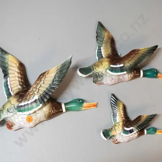 3 graduated size ceramic wall mount flying ducks - no maker's marks - largest is H-210 L-230