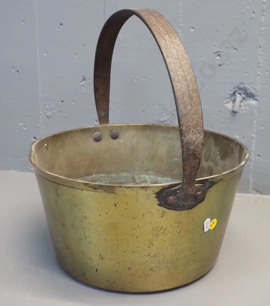 heavy gauge small brass jam pan with fixed cast metal handle - dent to rim, some corrosion and wear H-370 D-300 Image 1++