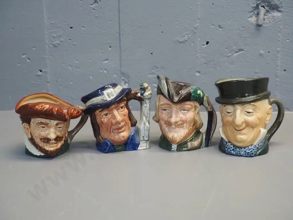 4 small Royal Doulton character jugs - Robin Hood H-110, Gulliver, etc. Image 1++