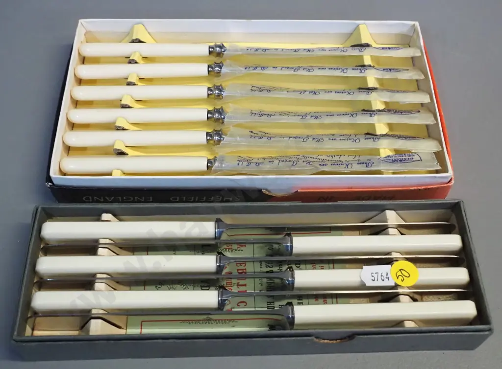2 boxed sets of 'bone' handled knives Image 1++