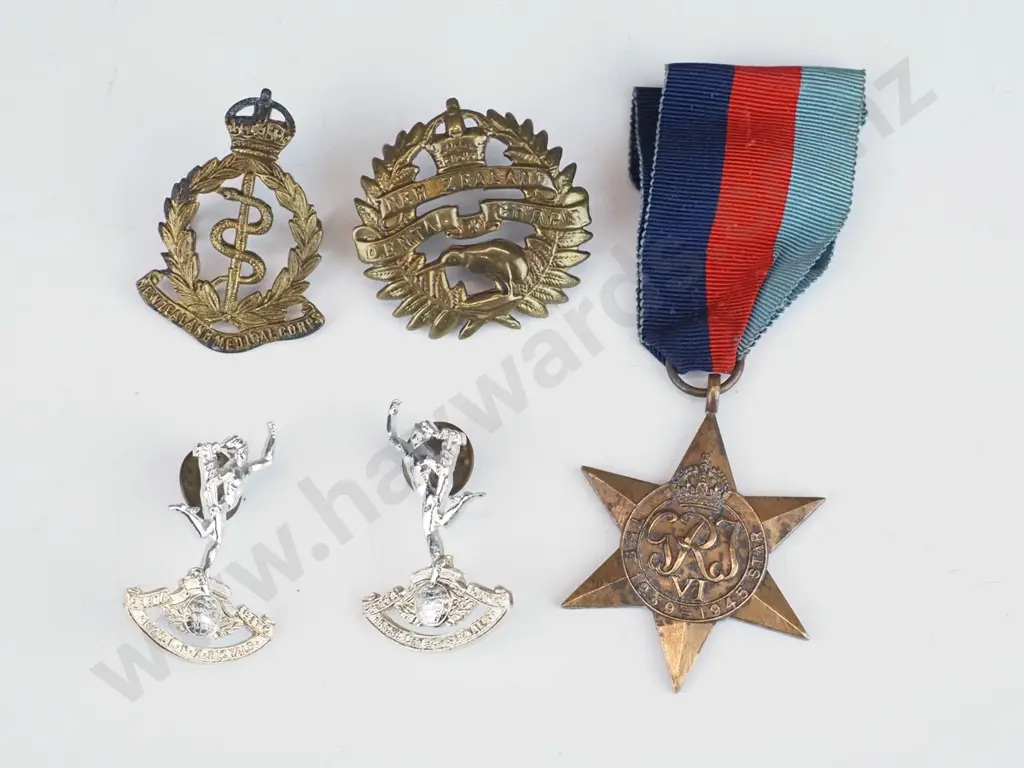 medals The NZ 1939-1945 star, NZ Dental Corps, NZ Medical Corp & 2 Royal Signal Corp Image 1++
