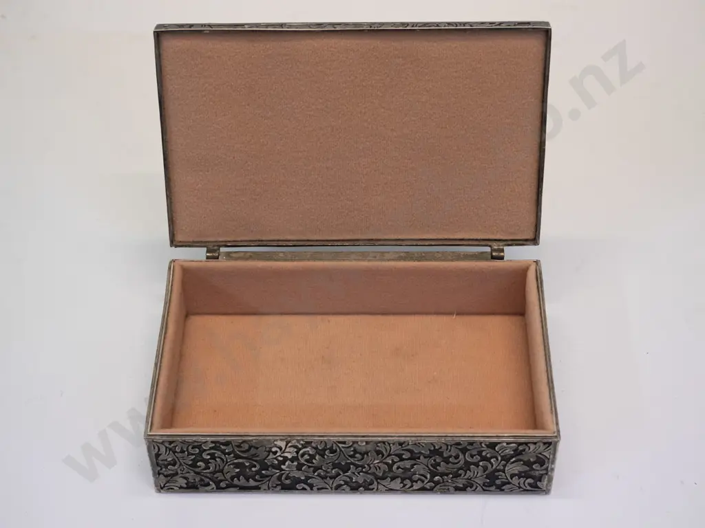 silver jewellery box - handmade in India Image 1++
