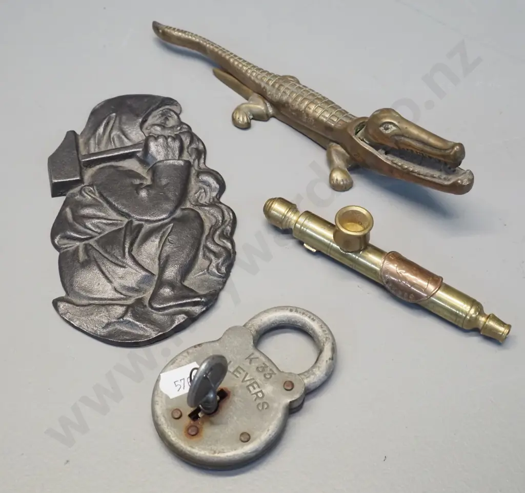 small brass crocodile nutcracker, vintage padlock, brass smoker's pipe with George VI coin and a flat cast metal dwarf Image 1++