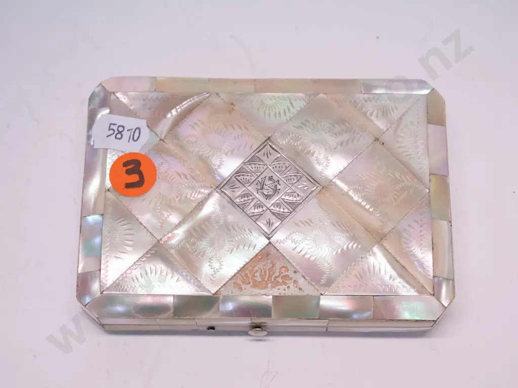 mother of pearl with silver insert card case [1 segment missing] Image 1++
