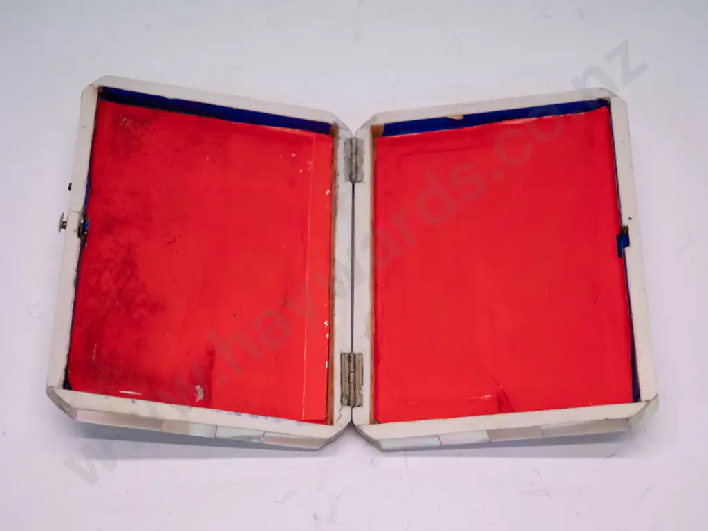 mother of pearl with silver insert card case [1 segment missing] Image 1++
