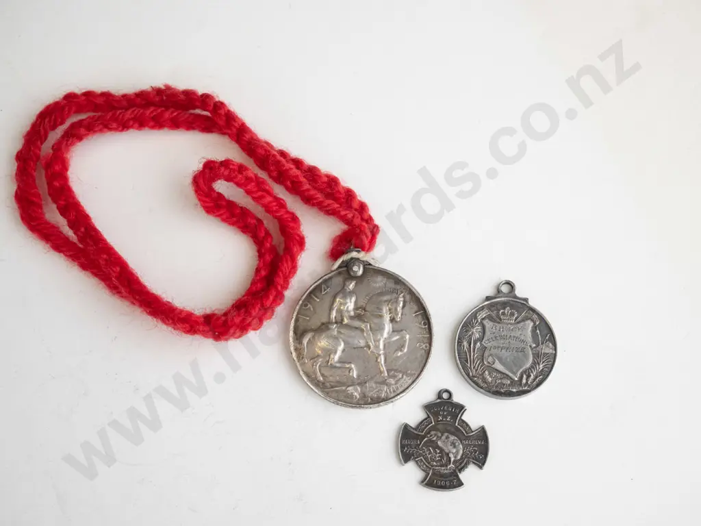 3 vintage (sterling?) silver medals - 1897 Bruce Celebration First Prize, 1906-7 NZ Souvenir, and 1914-18 George V Image 1++