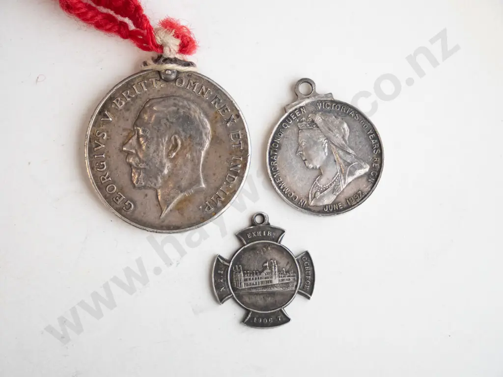 3 vintage (sterling?) silver medals - 1897 Bruce Celebration First Prize, 1906-7 NZ Souvenir, and 1914-18 George V Image 1++
