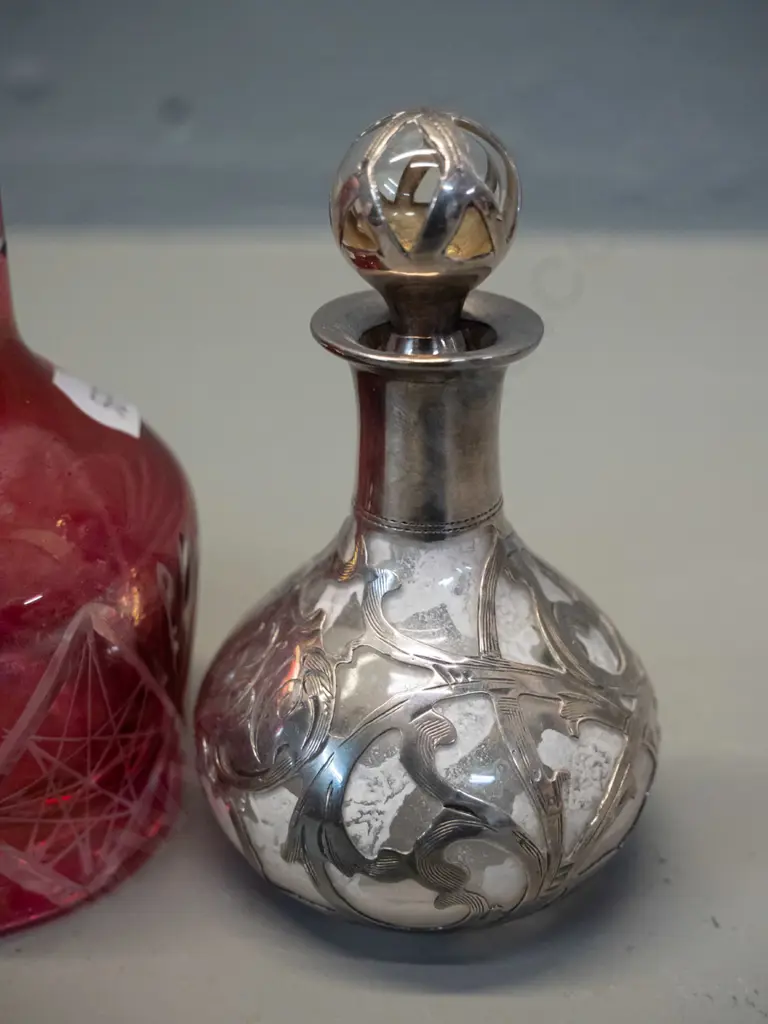 3 vintage scent bottles - 2 clear glass with monogrammed silver filigree overlay, smaller one marked 999/1000, taller is Image 1++