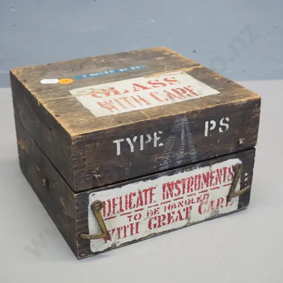 WWII era Type P8 compass fitted into wooden case - faint stamps : Admiralty Compass, Slough, 1941. Compass Diameter 130