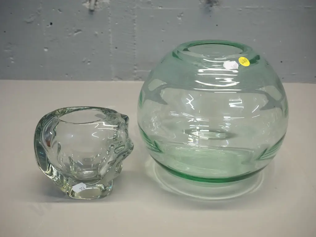 2 clear glass vases - large globe shaped H-210 D-220, and smaller heavy abstract shape. Larger has slight rough edge Image 1++